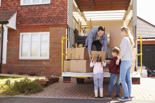 Cost-effective van service in Canary Wharf with modern moving equipment