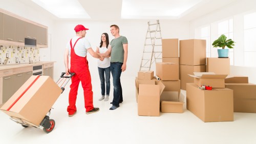 Detailed packing tips for a smooth relocation