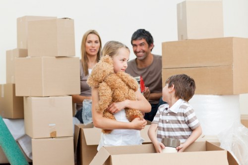 Local moving experts offering man with van services in Canary Wharf